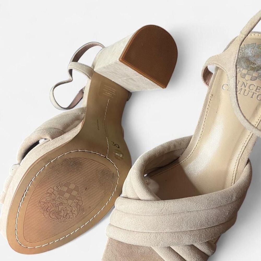 Vince-camuto Women's Tan and Cream Courts - Picture 3 of 6